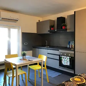 Amendola - Scardicchio Maisons , Bari Italia
